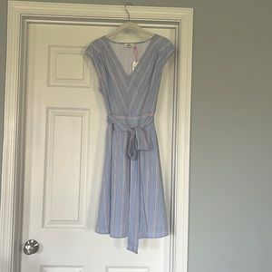 Vineyard Vines Stripe Seersucker Tie Dress